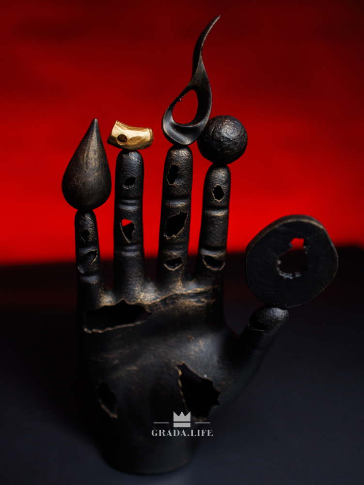 РУКА ВСЕВЛАСТИЯ